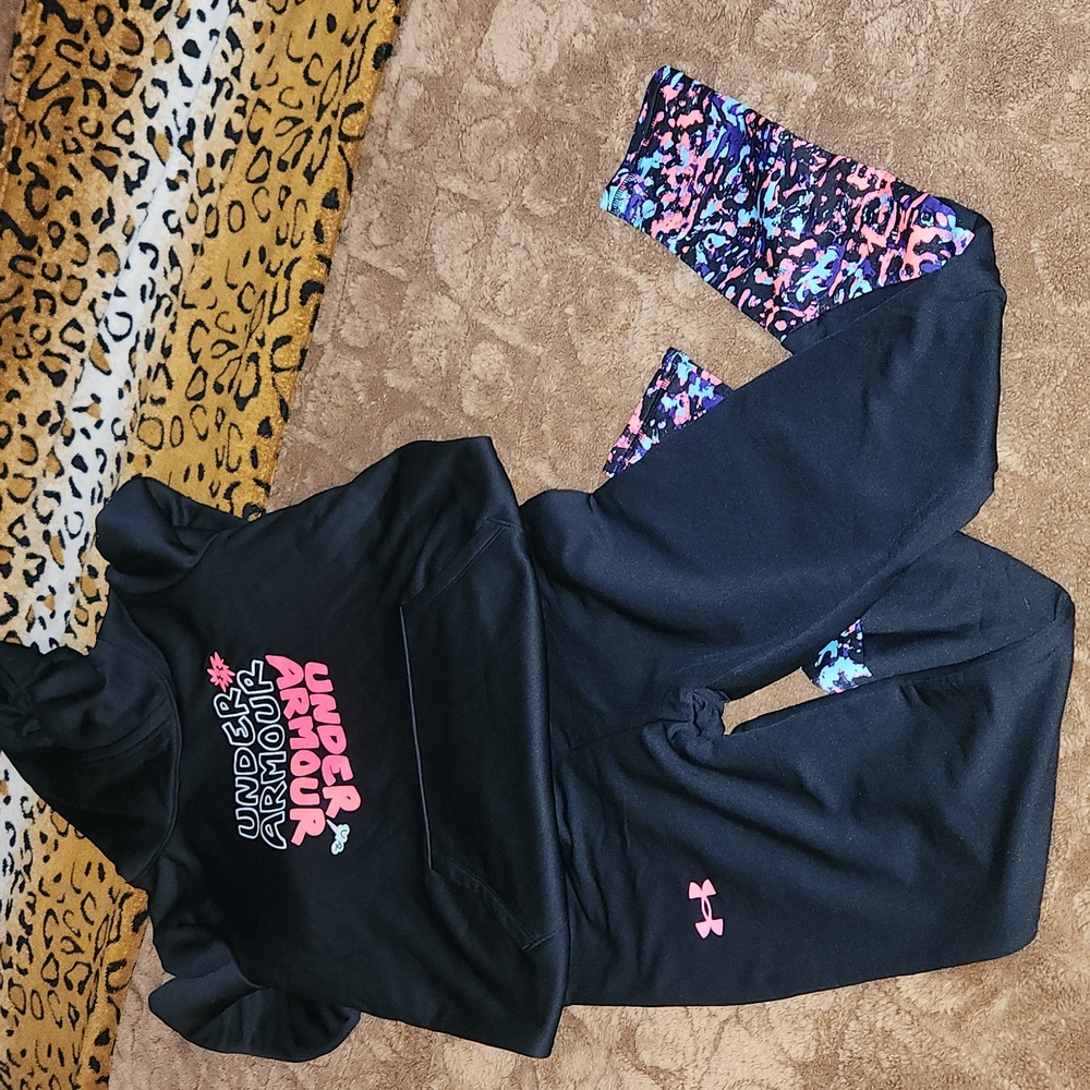 Under Armour Hoodie/Legging Set